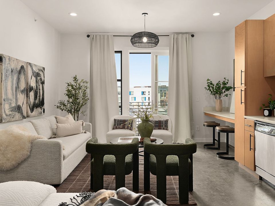 1st image of 1247 Martin St APT 303
