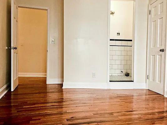 Rented by Sovereign Associates | media 13