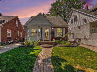 24849 Landau St, Center Line, MI 48015