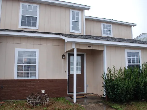 98 Fannie Morris Dr, Daleville, AL 36322
