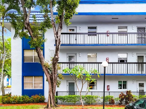 3090 Holiday Springs Boulevard #310, Margate, FL 33063