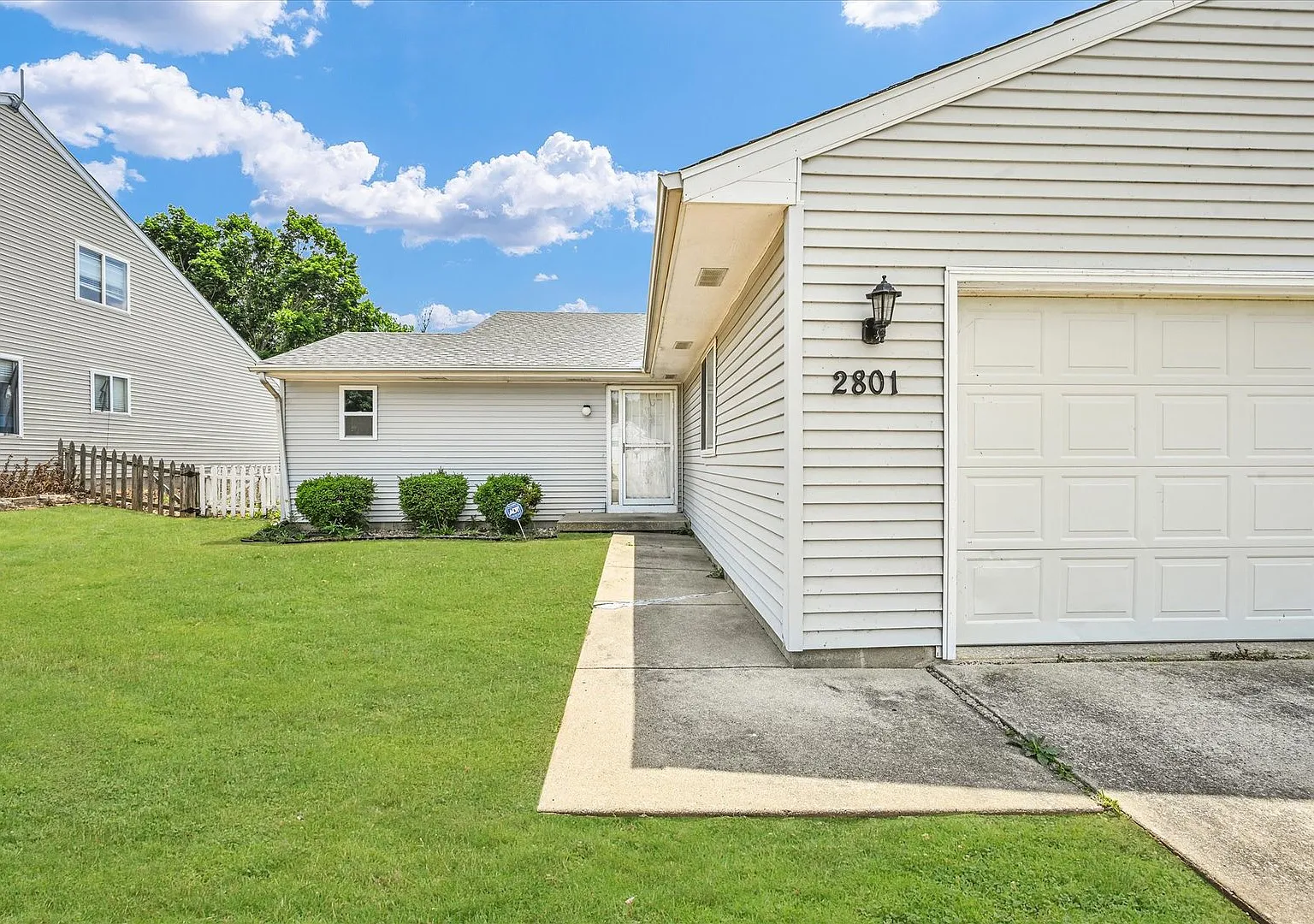 3 bed, 1560 sqft, $2,500 — Photo 3