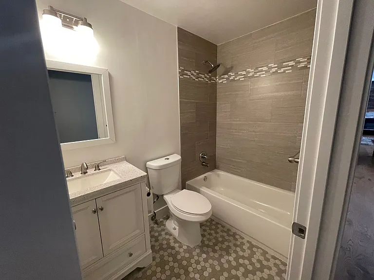 3006 Chestnut Hill Dr — Photo 8