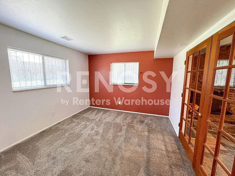 5452 Blackhawk Rd — Photo 13