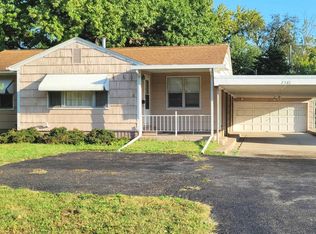 2361 E Converse Ave, Grandview, IL 62702