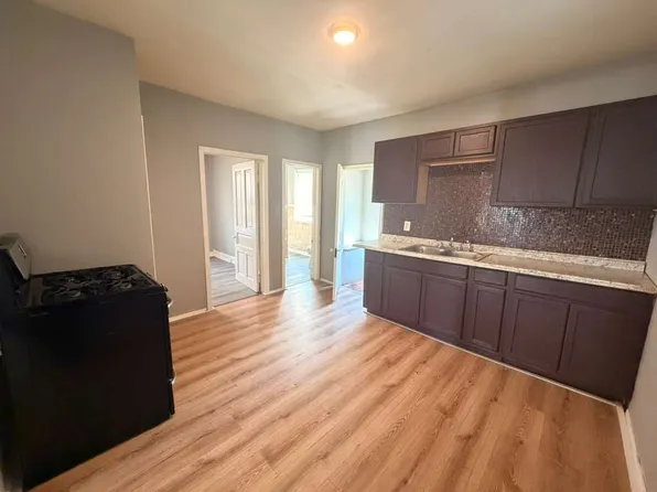 1204 Camden St, Toledo, OH 43605