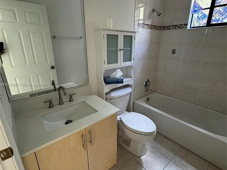 2851 Riverside Dr #205 — Photo 12