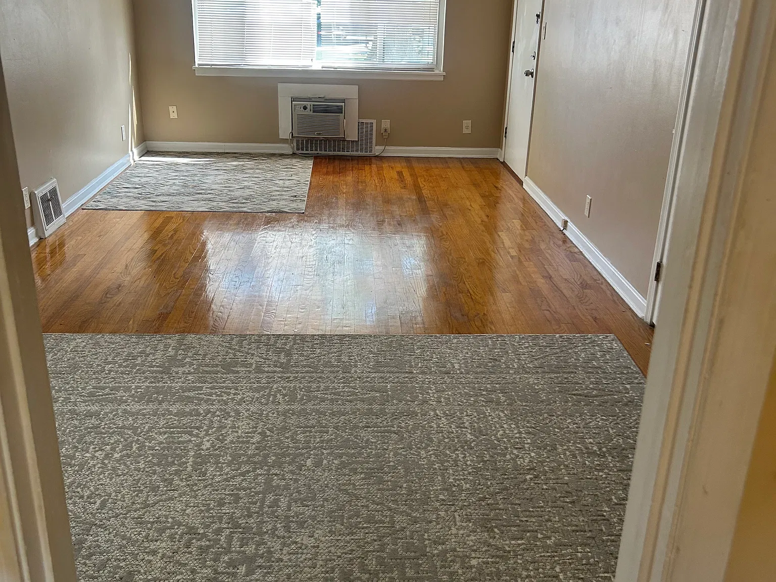 2 bed, 750 sqft, $1,100 — Photo 1
