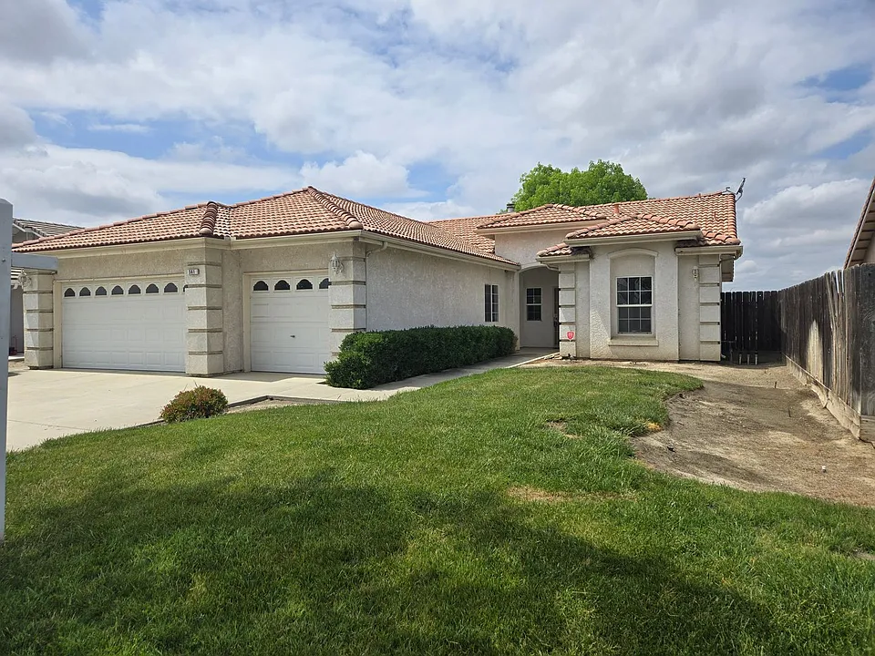 561 Bluejay Ave