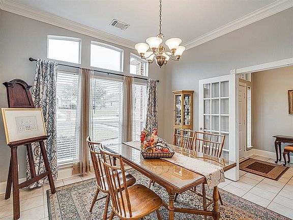 3rd image of 1657 Plum Creek Dr