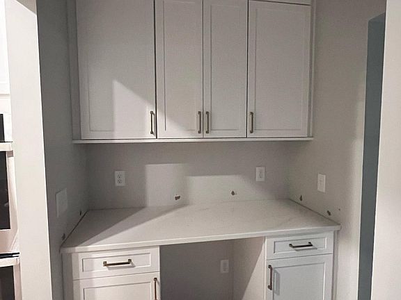 5th image of 437 Amicks Ferry Rd