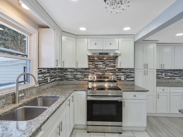 107 Drexler Ave S