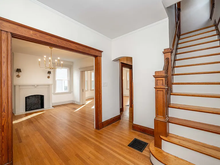 2737 Arbor Ave — Photo 15