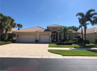 4968 Rustic Oaks Cir, Naples, FL 34105