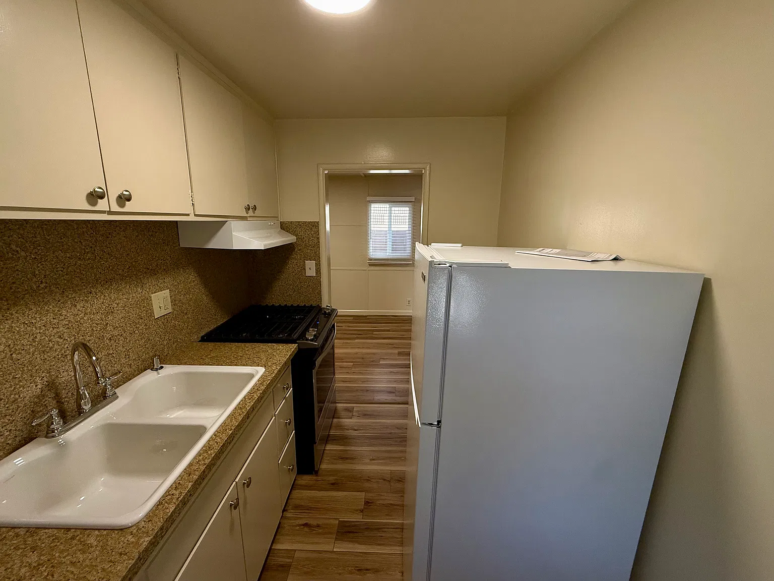 1 bed, $2,850 — Photo 4