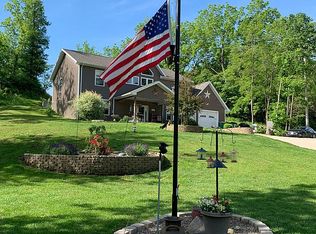 102 Hilltop Rd, Keosauqua, IA 52565