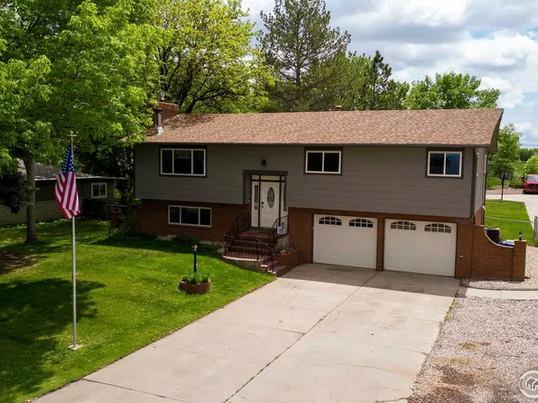 204 35th St SW, Loveland, CO 80537