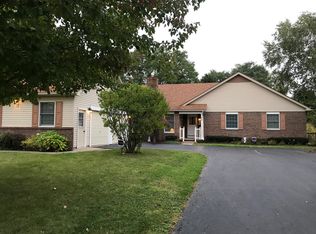 90 Torrey Pine Dr, Rochester, NY 14612