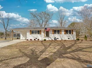 119 Pike St SE, Hartselle, AL 35640