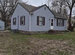 703 S Main St, La Monte, MO 65337