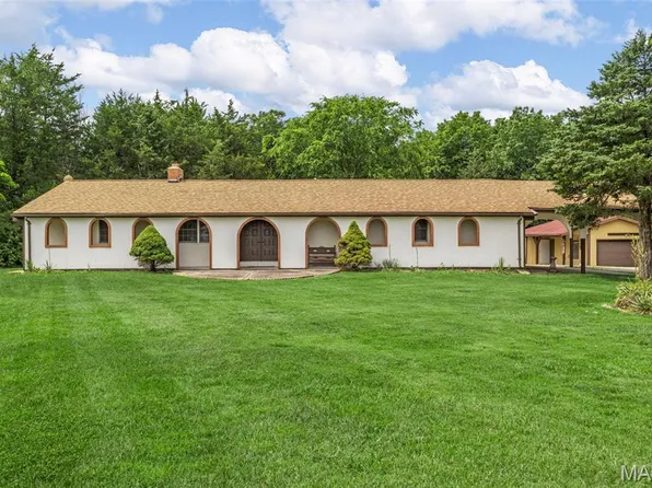 20033 Southwood Ests, Warrenton, MO 63383