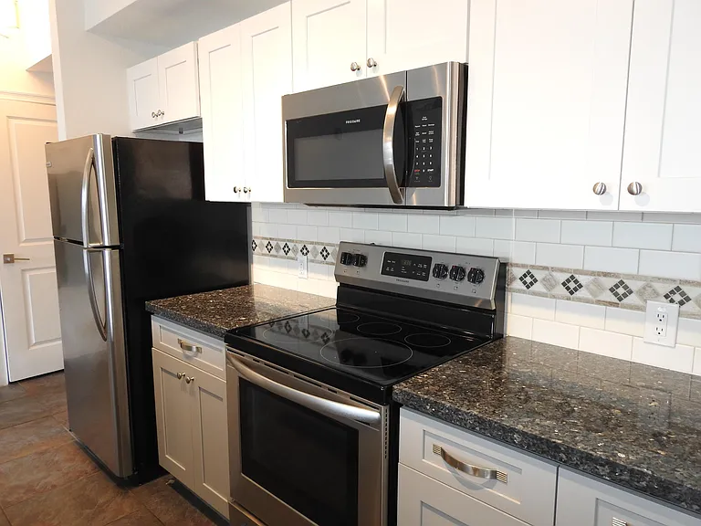 1550 NE 34th Ct #3C — Photo 8