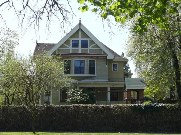 108 N Ainsworth St, Portland, OR 97217