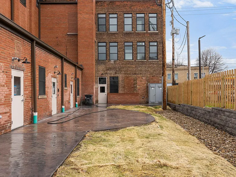 The Lofts on Pearl — Photo 65