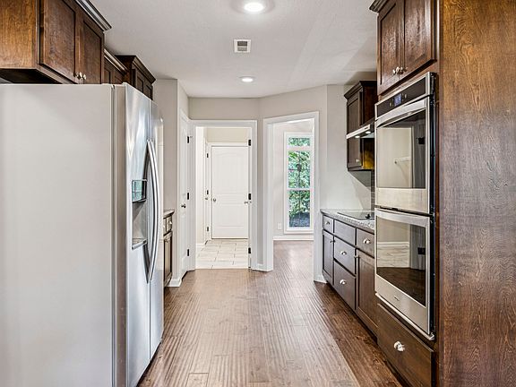 4th image of 1208 Rich Ellen Dr