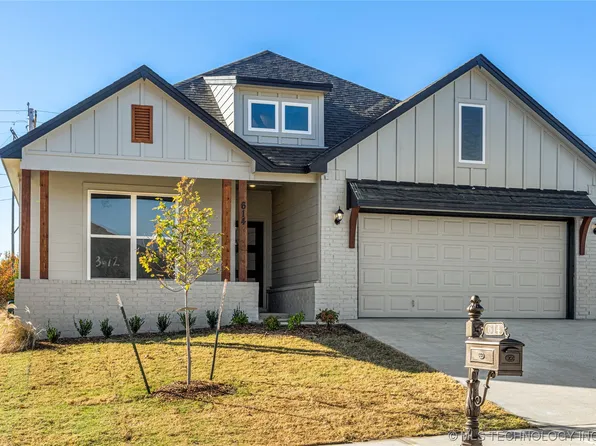 614 W 54th St S, Sand Springs, OK 74063