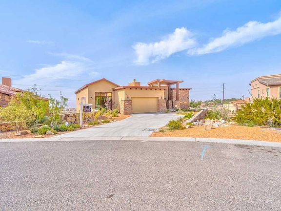 3rd image of 401 Lechugilla Ct