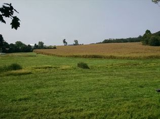 3887 Green Valley Rd, Seven Valleys, PA 17360