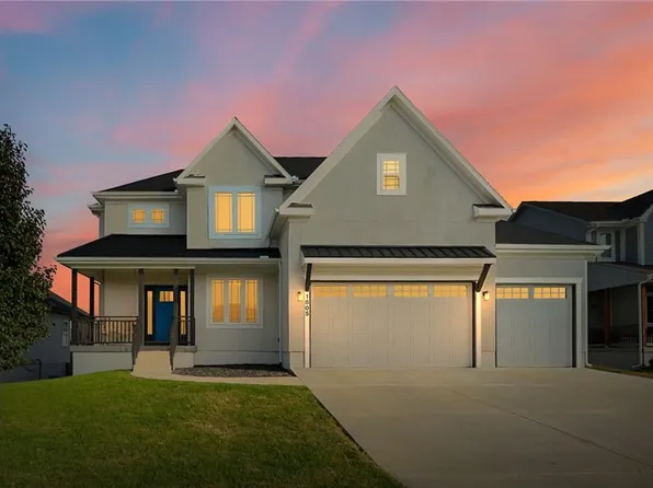 1805 NW Tayler Ct, Grain Valley, MO 64029