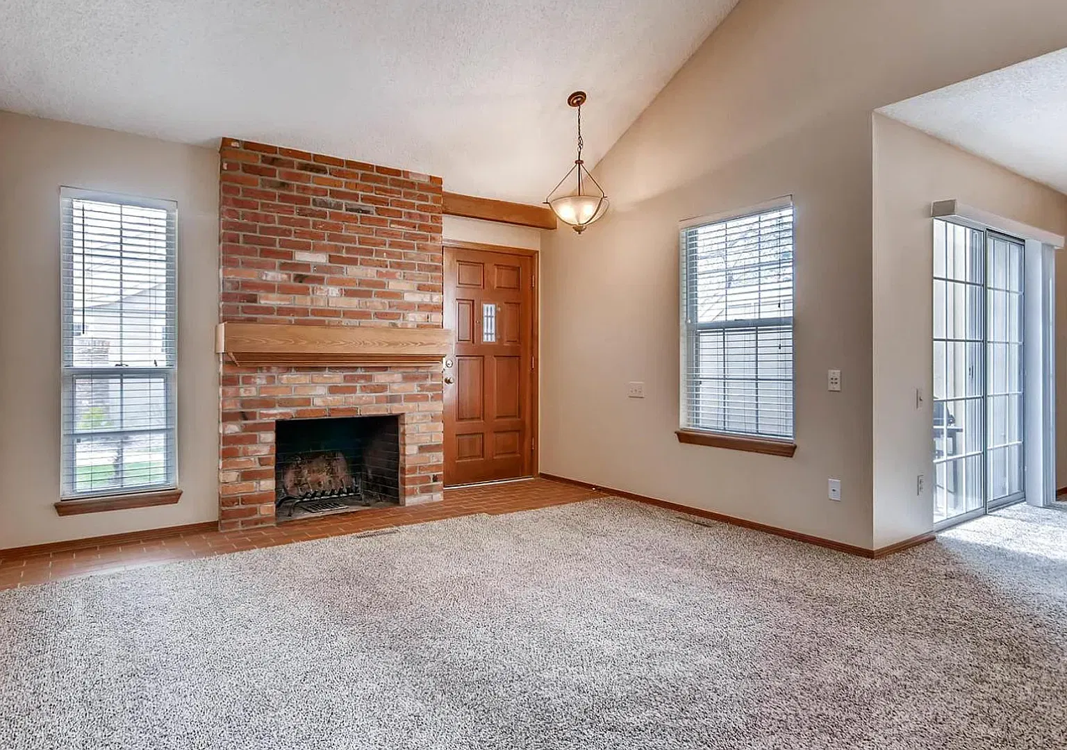 Updated two story townhome in sought-after NorthPark — Photo 4