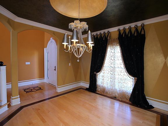 Brookshade Dining Room