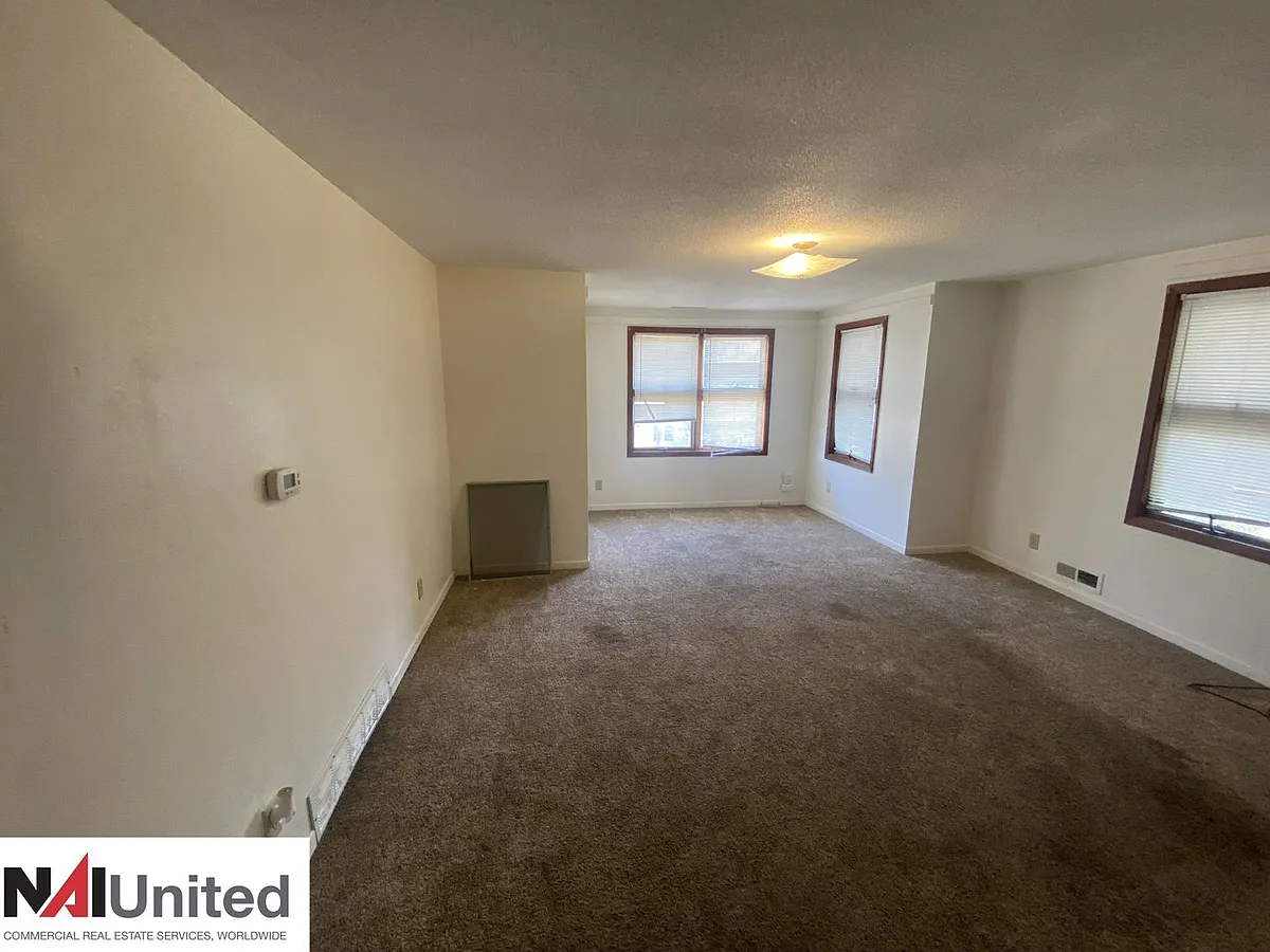 Building Photo - 2203 S Saint Aubin St