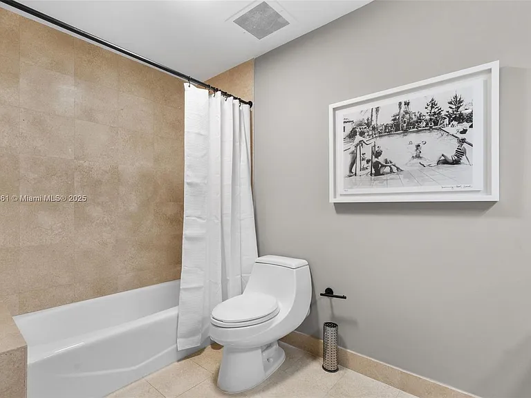 2100 N Ocean Blvd #18D — Photo 31