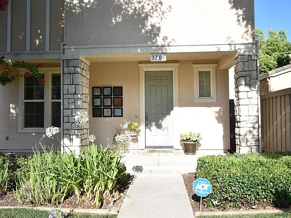 3rd image of 3701 Tice Creek Way