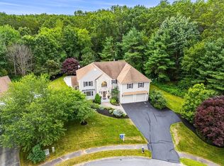 9 Jack Rabbit Ln, Westford, MA 01886