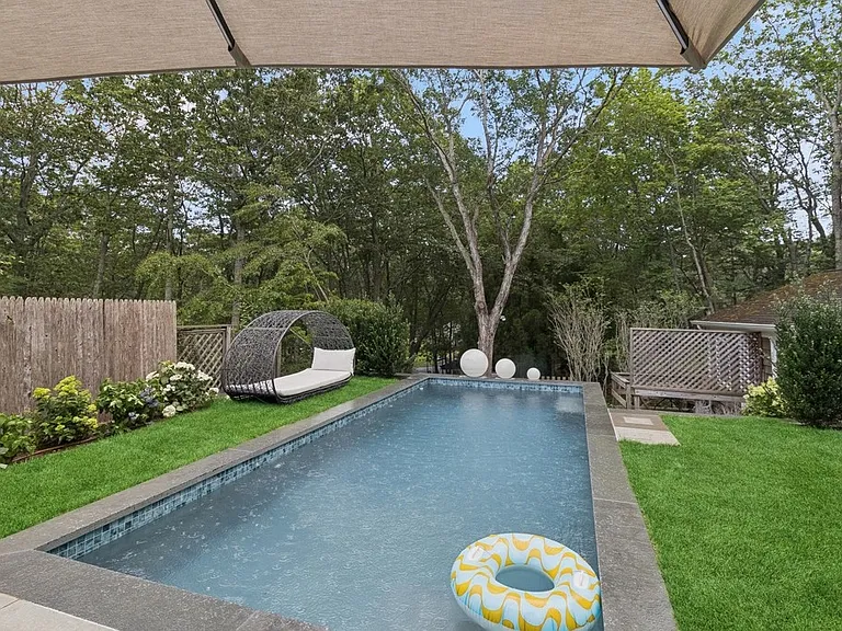 Wickatuck Dr — Photo 8