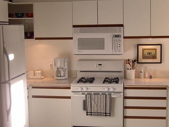 5th image of 2601 S Broadmoor Dr APT 34