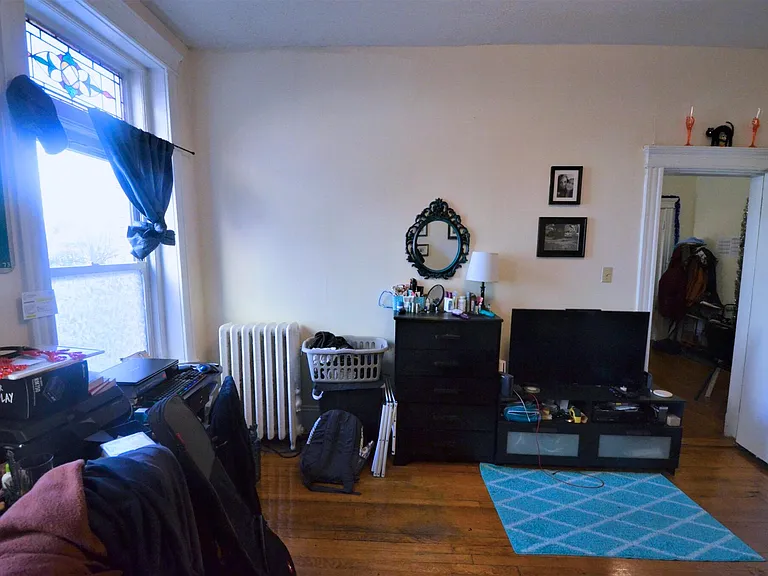 24 Peterborough St #2 — Photo 13