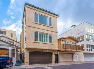 116 Surfside Ave #B, Seal Beach, CA 90743