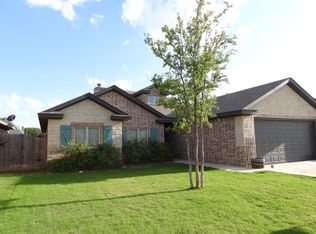 1122 17th St, Shallowater, TX 79363
