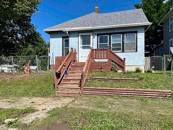 2nd image of 307 N Pine St