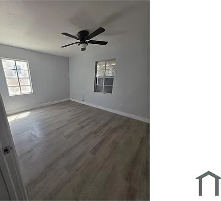 33084 Hill St — Photo 7