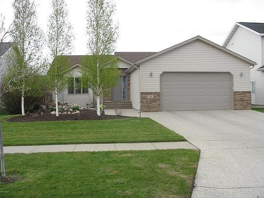 1st image of 756 16th Avenue Ct W