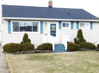 6330 Delores Blvd, Brookpark, OH
