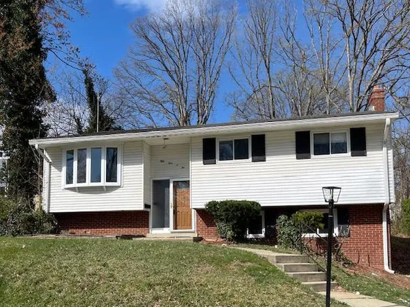 5402 Marlene Dr, Lanham, MD 20706