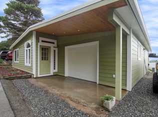 29704 Shore Pine Ln, Gold Beach, OR
